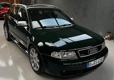 Audi RS4 2.7 quattro -