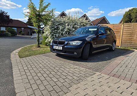 BMW 318i touring -
