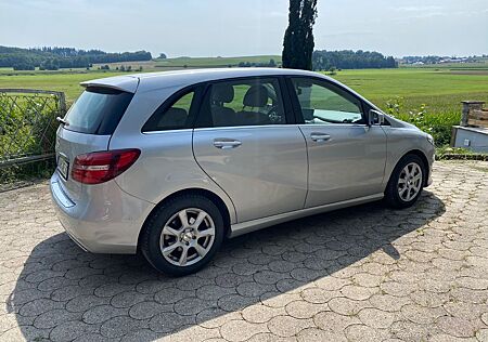 Mercedes-Benz B 200 Style Style