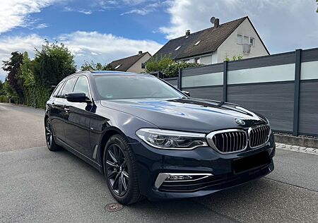 BMW 530d xDrive Luxuryline B&W Head-Up Massage Pano