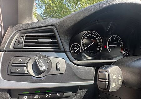BMW 520d , HUD, Selbstparkend