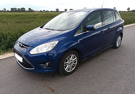 Ford Grand C-Max 2,0TDCi 103kW Titanium Titanium