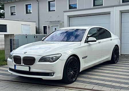BMW 750i F01 - Softclose|Kamera|Memory