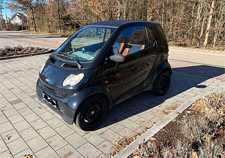 Smart ForTwo cdi 0.8l schwarz 450