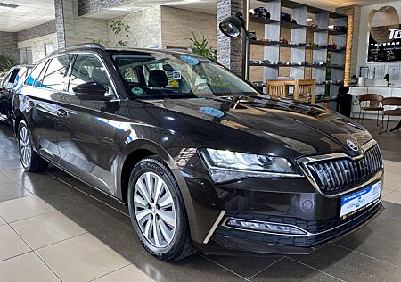 Skoda Superb Ambition iV Navi AHK PDC SHZ DAB+ DCC