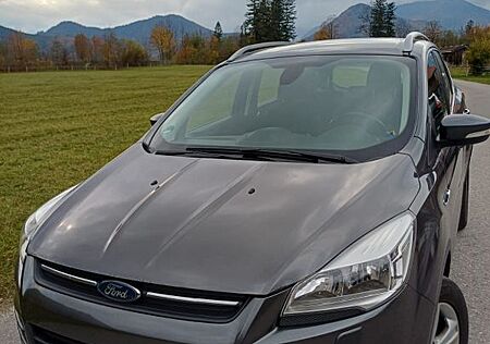 Ford Kuga 2,0 TDCi 4x4 110kW SYNC Edition PowerSh...