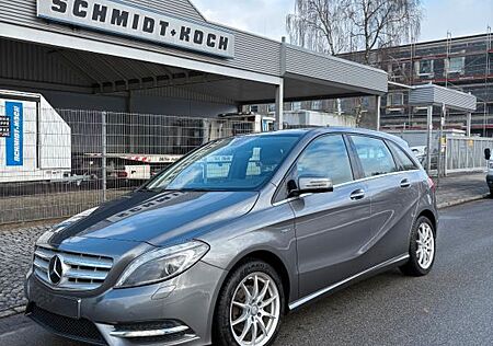Mercedes-Benz B 200 B /LED/LEDER/GARANTIE