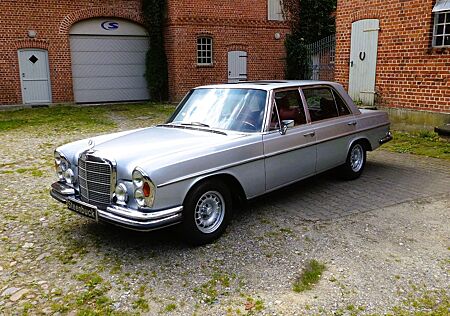 Mercedes-Benz 300 SEL 6.3