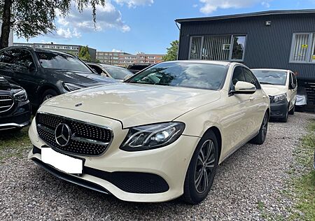 Mercedes-Benz E 200 Aut Avantgarde Widescreen Navi LED 360°CAM