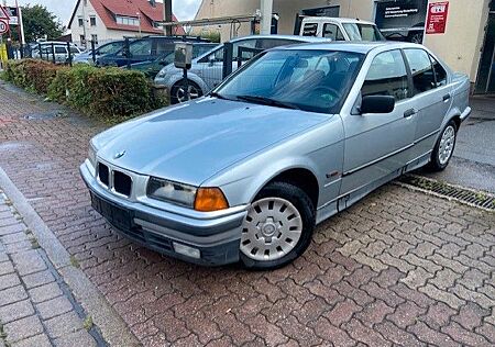 BMW 316 *AHK*Elk. Fenster*SHZ*PANO