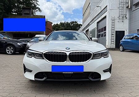 BMW 320 d xDrive Sport Line+Navi+Leder+Panorama+LM
