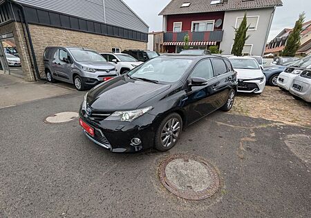 Toyota Auris Hybrid Executive