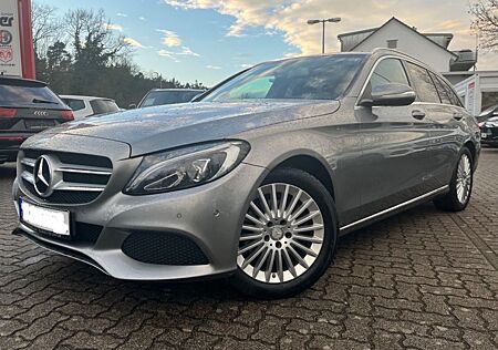Mercedes-Benz 220 C Bluetec