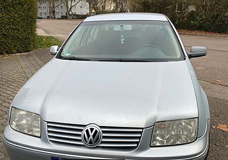 VW Bora Volkswagen 2.0 Auto Basis Basis