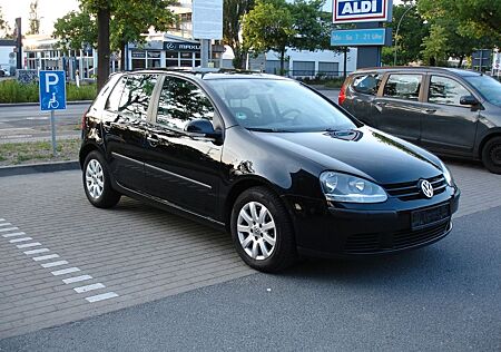 VW Golf Volkswagen 1.6 ..Automatik