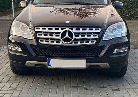 Mercedes-Benz ML 350 BlueTEC 4MATIC+EURO6+AHK+NAVI+TOP ZUSTAND