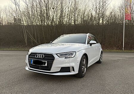 Audi A3 1.4 TFSI cod ultra S tronic sport Sportb ...