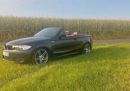 BMW 120i Cabrio -