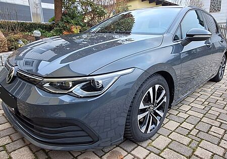 VW Golf Volkswagen 1.5 TSI OPF 110kW UNITED Matrix Pano Sthzg