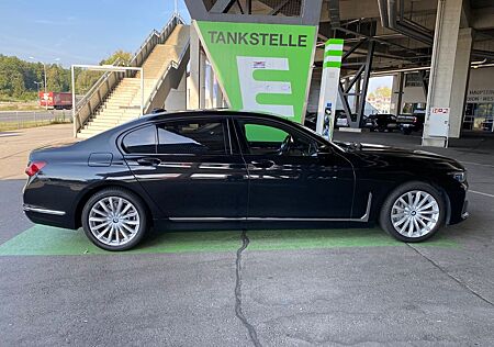 BMW 745Le xDrive -