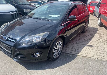Ford Focus Turnier Titanium