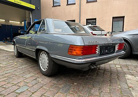 Mercedes-Benz SL 300 ORG. 8470 KM, Perlmuttgrau /Cabrio