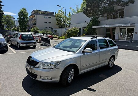 Skoda Octavia Combi 1.4 TSI - Apple Carplay, PDC, Temp