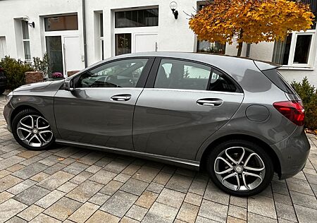 Mercedes-Benz A 180 A180Urban*122PS*Automatik*unfallfrei*Garantiee