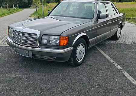 Mercedes-Benz S 260 Oldtimer, Automatik, Schiebedach
