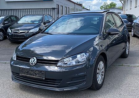 VW Golf Volkswagen VII Lim. Trendline BMT