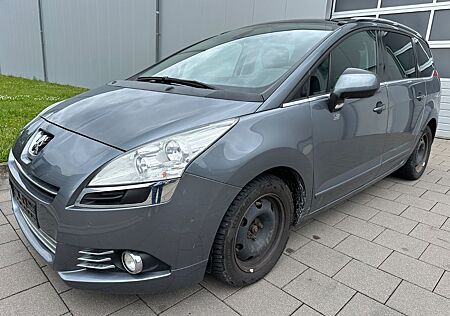 Peugeot 5008 Allure Navi Head Up Pano. 7 Sitze AHK
