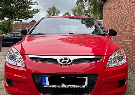 Hyundai i30 1.4 sehr gepflegt und 1.Hand