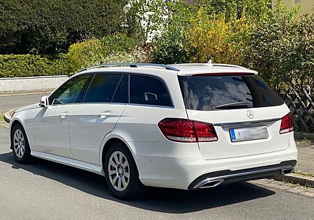 Mercedes-Benz E 220 BlueTEC BE T Edition AVANTG. AMG
