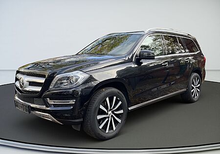 Mercedes-Benz GL 350 4MATIC AMG Dach+Distronic+Massage+360