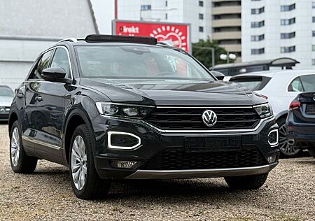 VW T-Roc Volkswagen Sport 4Motion Pano LED