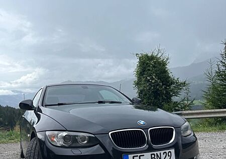 BMW 320i Coupé -