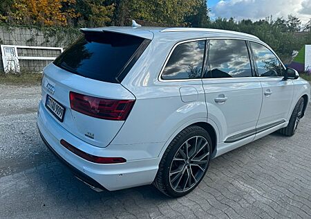 Audi Q7 3.0 TDI Massage/ 7 Sitze/ Headup/ Panorama