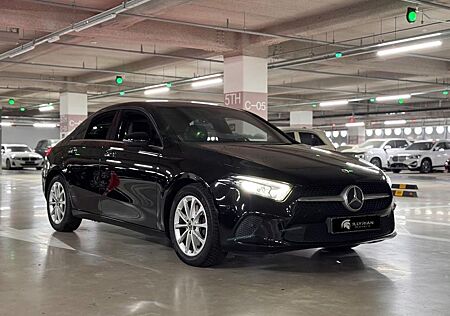 Mercedes-Benz A 220 Limousine DCT