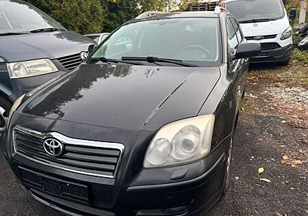 Toyota Avensis gebraucht kaufen Toyota Avensis Kombi 2.2 D-CAT Executive