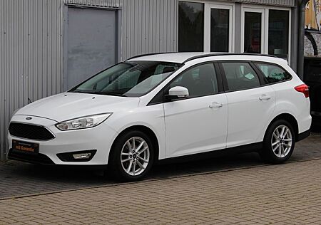 Ford Focus 1.5 TDCI Turnier+Navi+Klimaaut+PDC+Tempoma