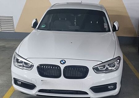 BMW 118i -