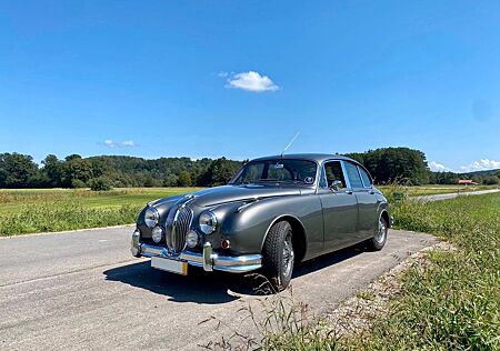 Jaguar MK II
