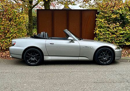 Honda S2000 2.0i - 2004 - 100% service history