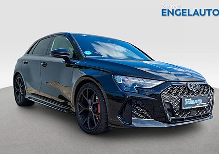 Audi RS3 PANO SHZ SPORTSITZE