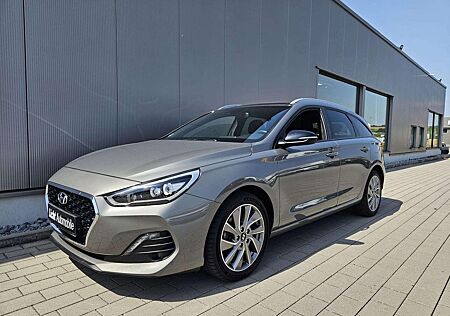 Hyundai i30 Passion +/1.Hand/Scheckheftgepflegt/Kamera/