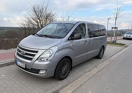 Hyundai H-1