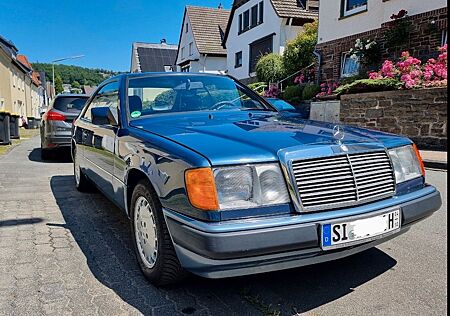 Mercedes-Benz E 230 230 ce - W124