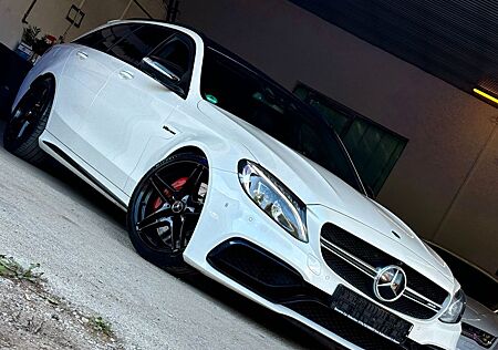 Mercedes-Benz C 63 AMG C 63 S *TRAUM C63 S KOMBI*( 1.HAND DESIGNO 605PS