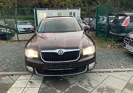 Skoda Superb 2.0 TDI Navigation Xenon Schaltgetriebe