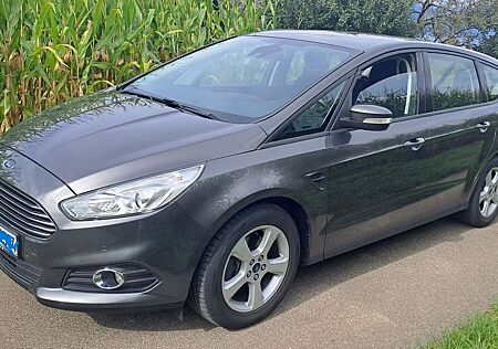 Ford S-Max 2,0TDCi 132kW Business Edition, AHK, 8fach
